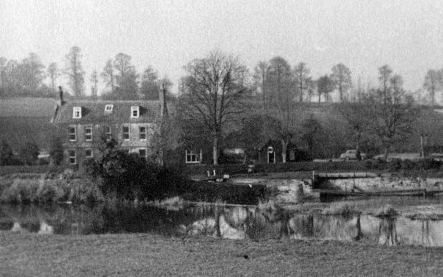 Jolly & car park